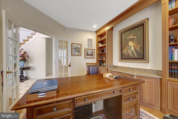 Home Office, Interior, Recessed Lighting, Wood Texture Flooring