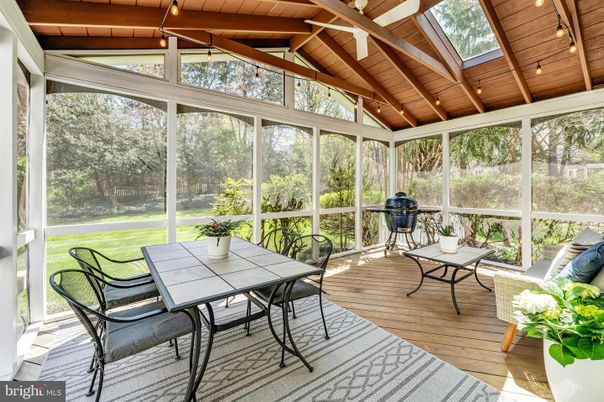 Dining room, Interior, Sun Room, Wooden Beams, Wooden Ceilings, Wood Texture Flooring