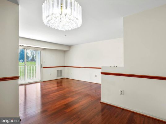 Chandelier, Empty room, Interior, Wood Texture Flooring