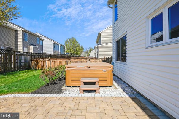 Exterior, Hot Tub