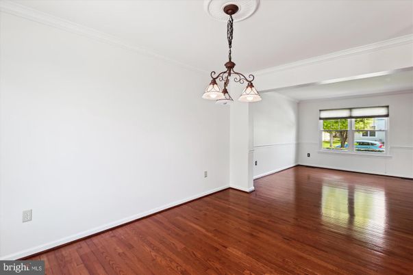 Chandelier, Empty room, Interior, Pendant Lights, Wood Texture Flooring