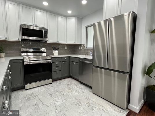Interior, Kitchen, Marble, Recessed Lighting, Stainless Steel Appliances