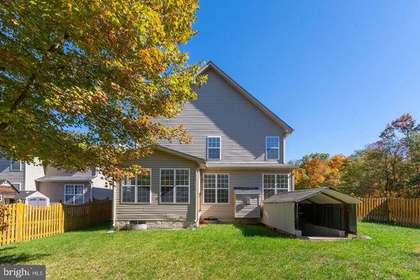 Backyard, Exterior, Hot Tub