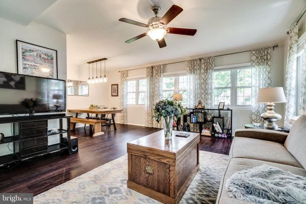 Dining room, Interior, Living room, Pendant Lights, Wood Texture Flooring