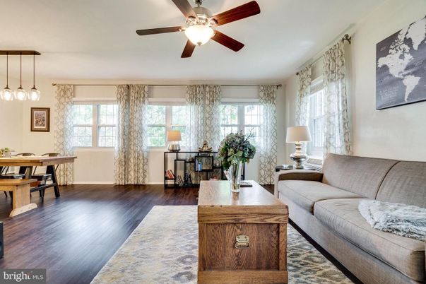 Home Office, Interior, Pendant Lights, Wood Texture Flooring
