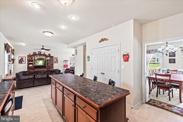 Dining room, Interior, Living room, Recessed Lighting