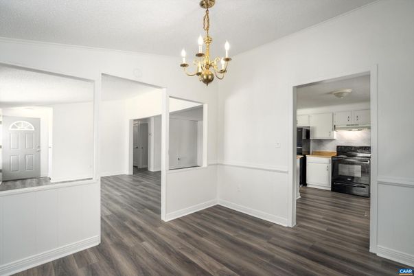 Chandelier, Interior, Kitchen, Wood Texture Flooring