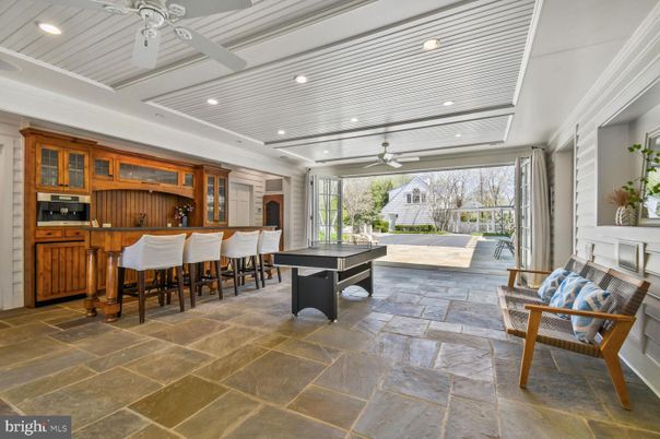 Billiard Table, Game Room, Interior, Recessed Lighting