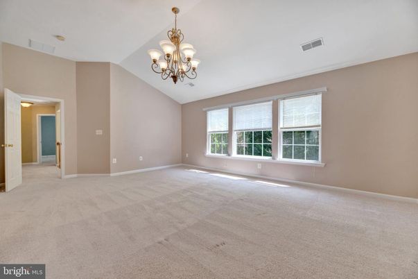 Chandelier, Empty room, Interior