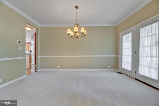 Chandelier, Empty room, Interior