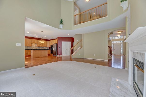 Fireplace, Interior, Kitchen, Pendant Lights, Recessed Lighting, Wood Texture Flooring