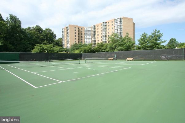 Exterior, Tennis Courts