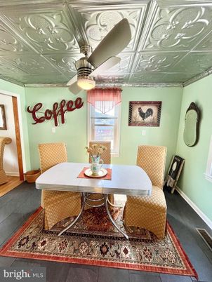 Dining room, Interior