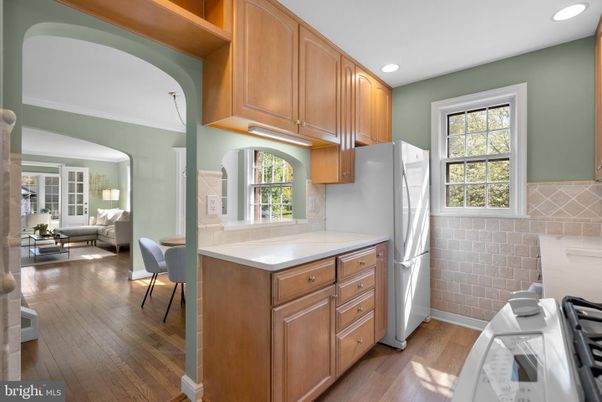 Interior, Kitchen, Living room, Recessed Lighting, Wood Texture Flooring