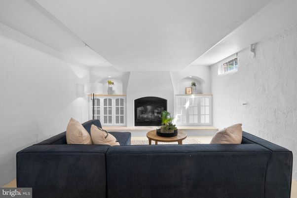 Fireplace, Interior, Living room