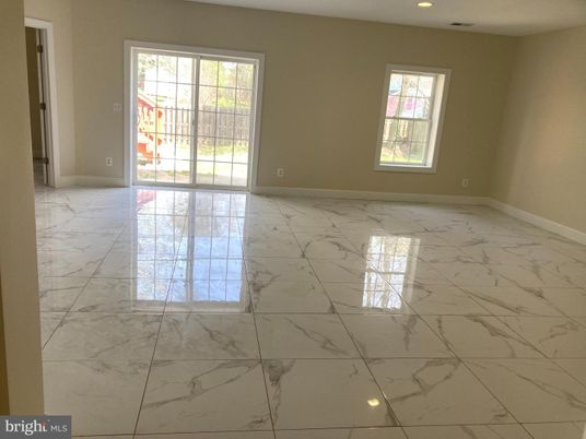 Empty room, Interior, Marble, Recessed Lighting