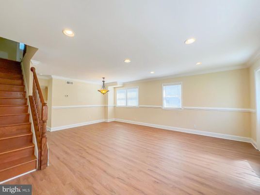 Empty room, Interior, Pendant Lights, Recessed Lighting, Wood Texture Flooring
