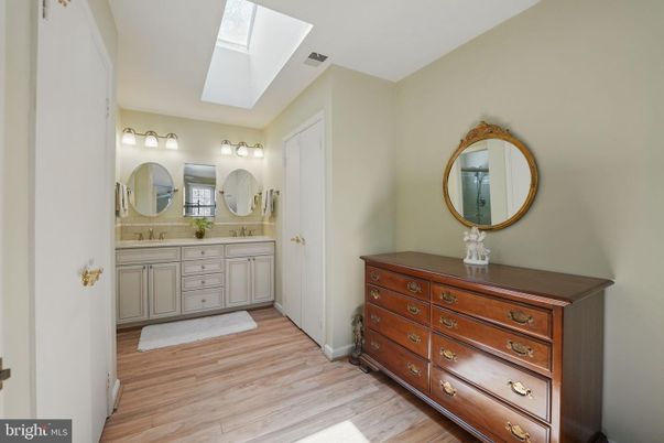 Bathroom, Dual Sink Vanities, Interior, Wood Texture Flooring
