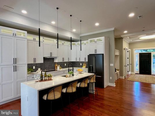 Interior, Kitchen, Pendant Lights, Recessed Lighting, Wood Texture Flooring