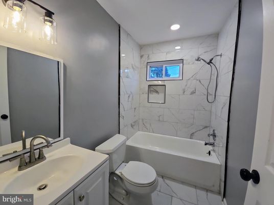 Bathroom, Interior, Marble, Marble Walls, Recessed Lighting