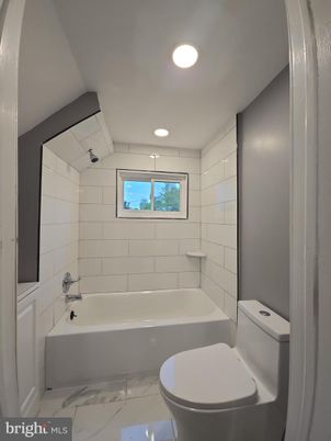 Bathroom, Interior, Marble, Recessed Lighting
