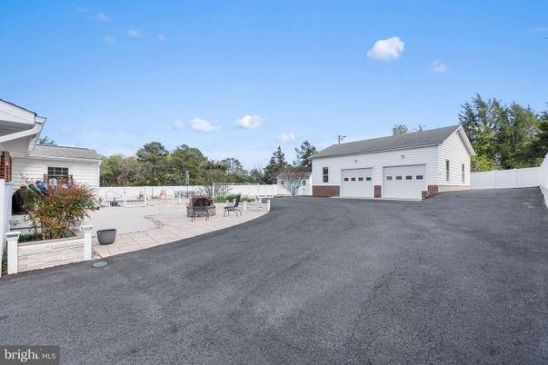 Backyard, Detached Garage, Exterior