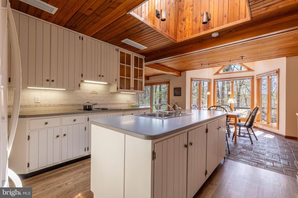 Dining room, Interior, Kitchen, Wooden Beams, Wooden Ceilings, Wood Texture Flooring