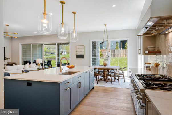 Dining room, Interior, Kitchen, Living room, Pendant Lights, Recessed Lighting, Stainless Steel Appliances, Wood Texture Flooring