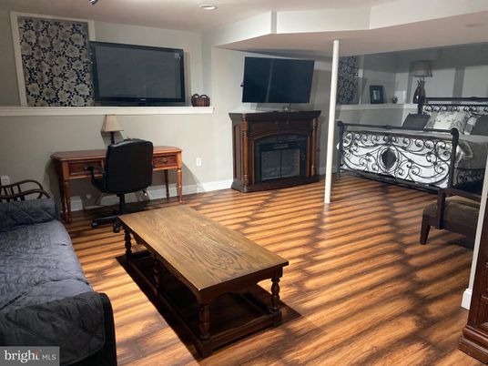 Bedroom, Fireplace, Home Office, Interior, Recessed Lighting, Wood Texture Flooring