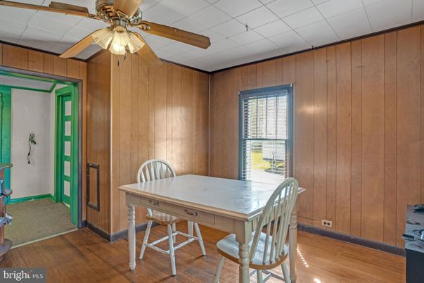 Interior, Wood Texture Flooring, Wooden Walls