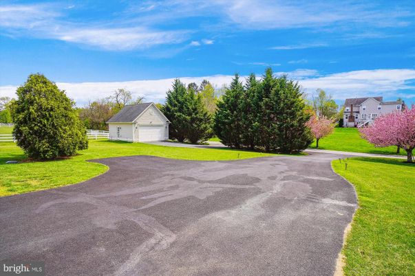 Backyard, Detached Garage, Exterior