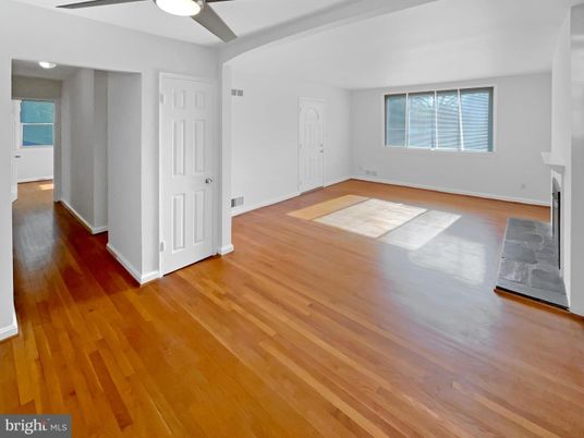 Empty room, Fireplace, Interior, Wood Texture Flooring