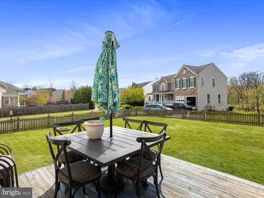 Backyard, Exterior, Water