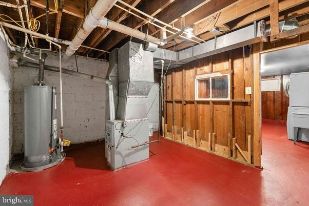 Interior, Washer, Wooden Walls