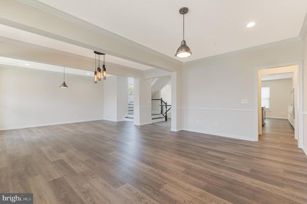 Empty room, Interior, Pendant Lights, Recessed Lighting, Wood Texture Flooring