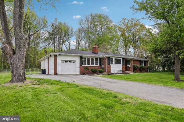 Attached, Exterior, Facade, Brick Facade, Ranch