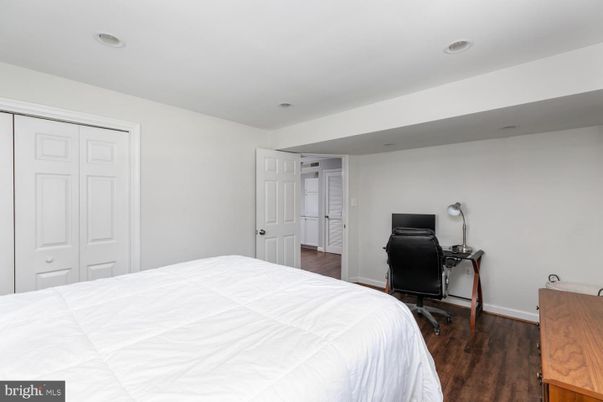 Bedroom, Home Office, Interior, Recessed Lighting, Wood Texture Flooring