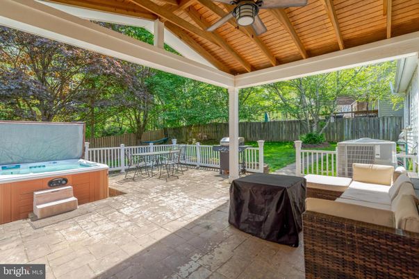 Exterior, Hot Tub