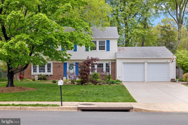 Attached, Exterior, Facade, Brick Facade, Cape Cod