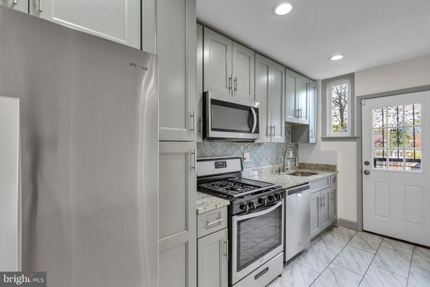 Interior, Kitchen, Marble, Recessed Lighting