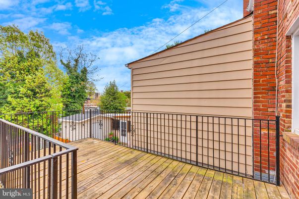 Exterior, Wood Texture Flooring