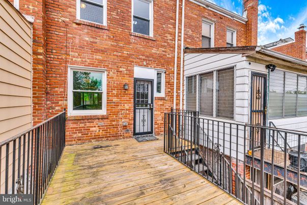 Exterior, Wood Texture Flooring