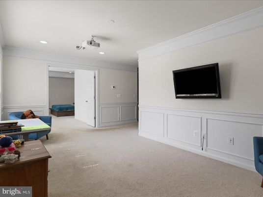 Empty room, Interior, Recessed Lighting