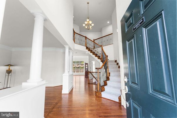 Chandelier, Interior, Recessed Lighting, Wood Texture Flooring