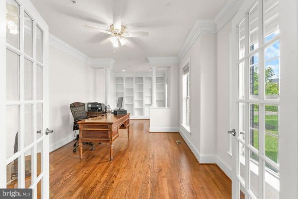 Home Office, Interior, Recessed Lighting, Wood Texture Flooring