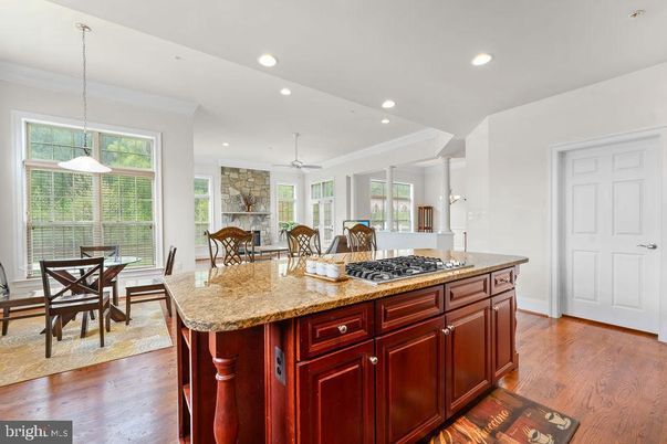 Dining room, Interior, Kitchen, Pendant Lights, Recessed Lighting, Wood Texture Flooring