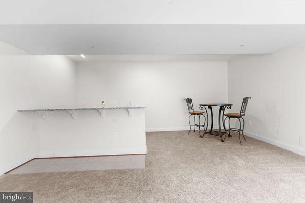Dining room, Interior, Recessed Lighting
