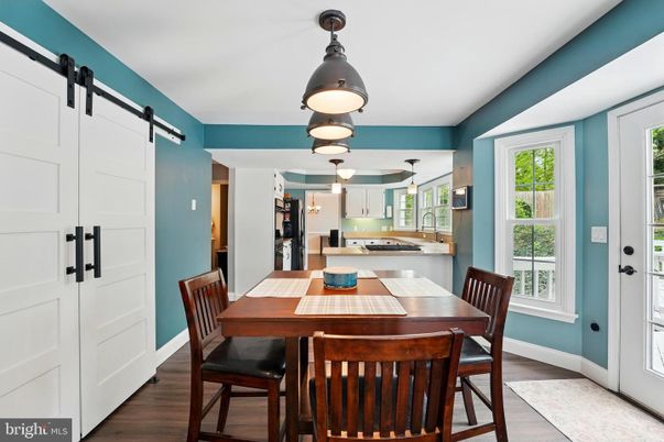Dining room, Interior, Kitchen, Pendant Lights, Wood Texture Flooring