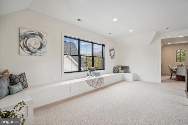 Dining room, Interior, Recessed Lighting