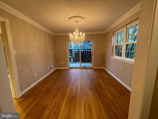 Chandelier, Empty room, Interior, Wood Texture Flooring